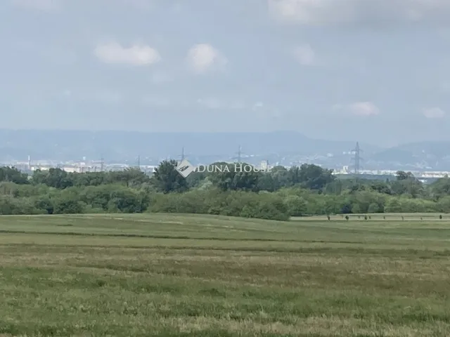 Eladó mezőgazdasági ingatlan Csömör, Csalogány utca 2433 nm