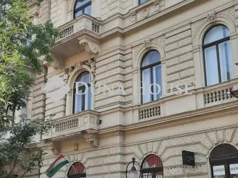 Eladó lakás Budapest VI. kerület 140 nm