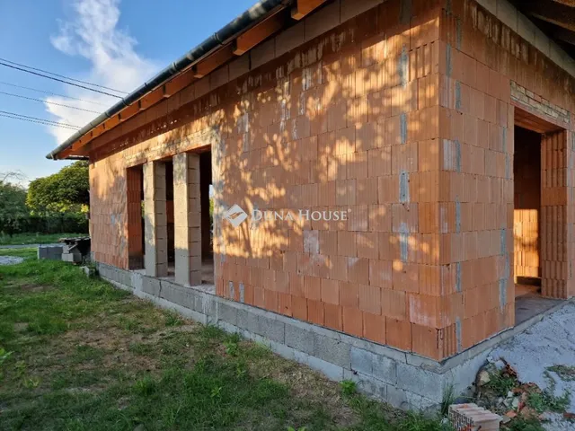 Eladó ház Tura, Délibáb utca 95 nm