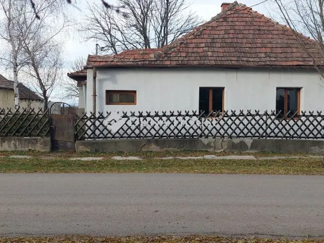 Eladó ház Kisköre, Árpád vezér út 120 nm