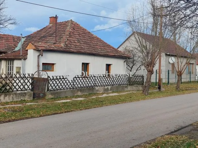 Eladó mezőgazdasági ingatlan Kisköre, Árpád vezér út 75 nm