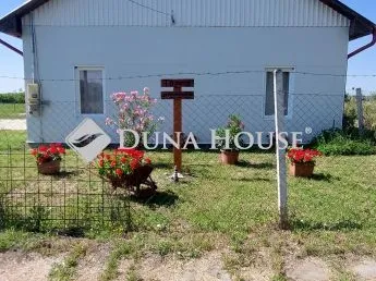 Eladó mezőgazdasági ingatlan Kisköre, Árpád vezér út 75 nm