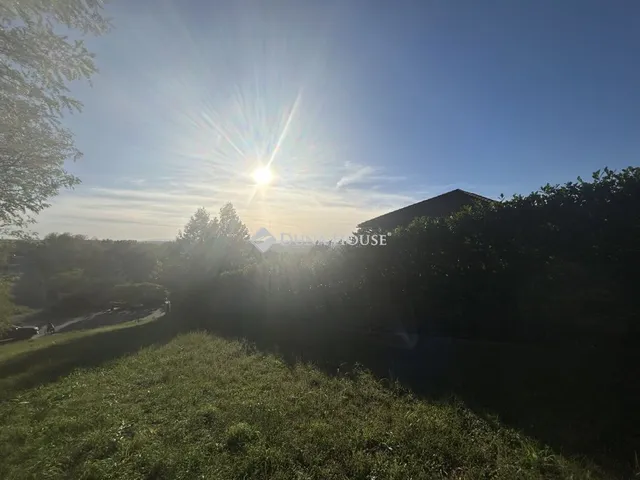 Eladó telek Veresegyház 837 nm