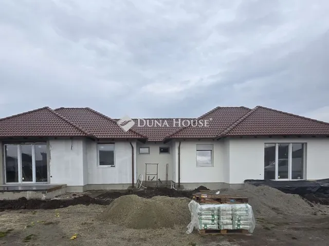 Eladó ház Jászberény 83 nm