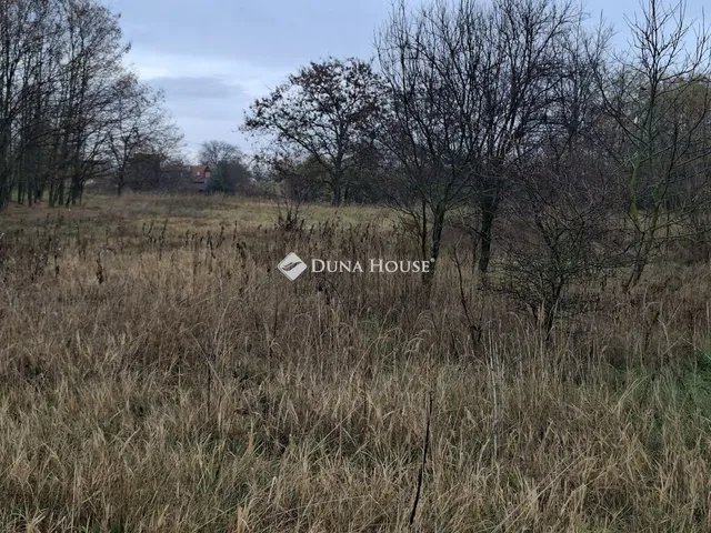 Eladó telek Hatvan 5658 nm