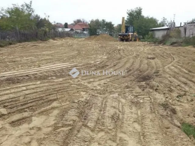 Eladó telek Jászfényszaru 1405 nm