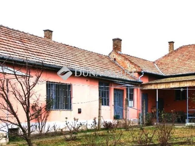 Eladó ház Hatvan 155 nm