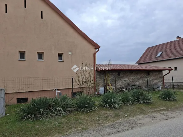 Eladó ház Erdőkertes, Kölcsey Ferenc utca 105 nm