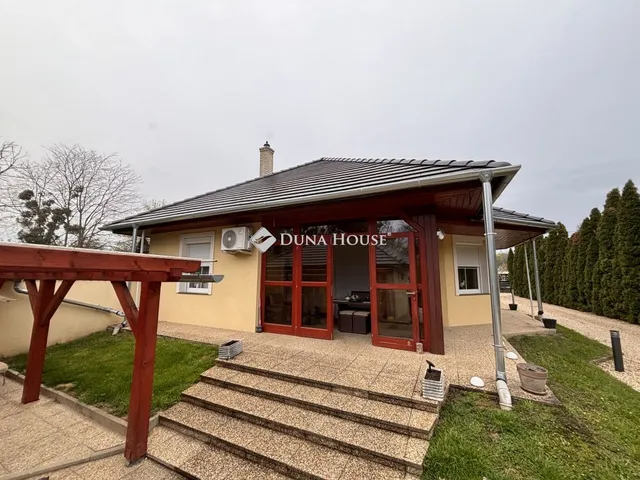 Eladó ház Mihályi, Korona utca 124 nm