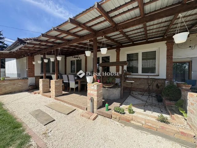 Eladó ház Kálló 180 nm