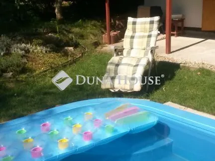 Eladó nyaraló Domony 24 nm