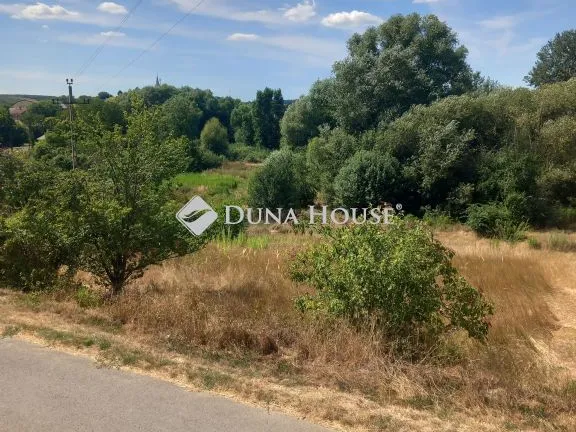 Eladó telek Valkó 647 nm