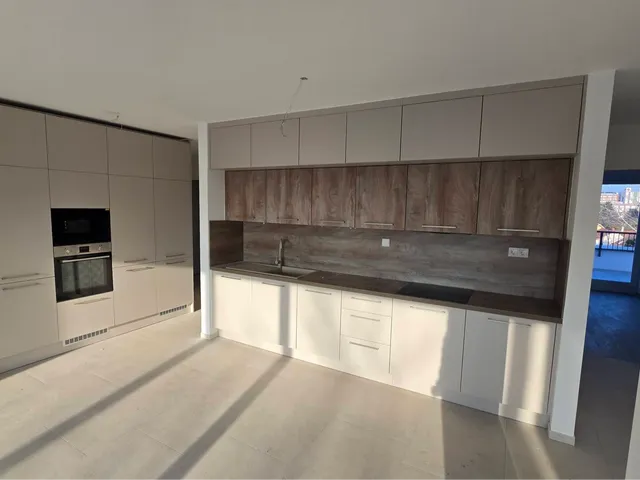 Eladó lakás Székesfehérvár 132 nm