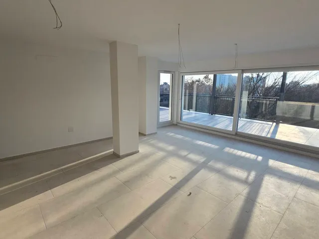 Eladó lakás Székesfehérvár 132 nm