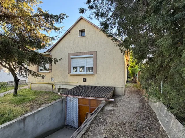 Eladó ház Székesfehérvár, Maroshegy 65 nm
