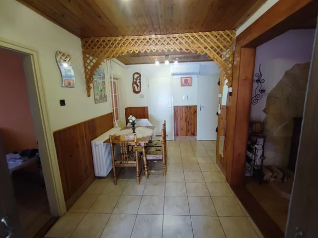 Eladó ház Dinnyés 100 nm