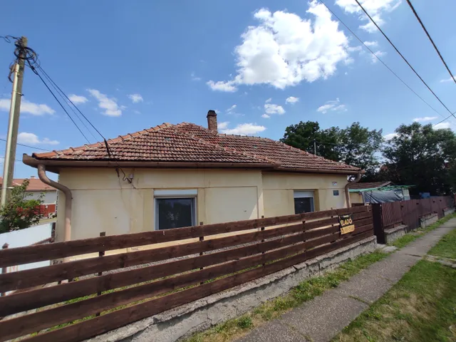 Eladó ház Jászárokszállás, Murányi utca 115 nm