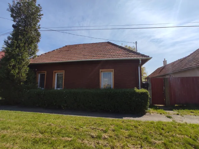 Eladó ház Lőrinci, Balassi Bálint utca 72 nm