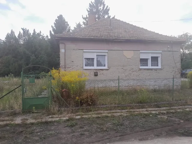 Eladó ház Rózsaszentmárton 61 nm
