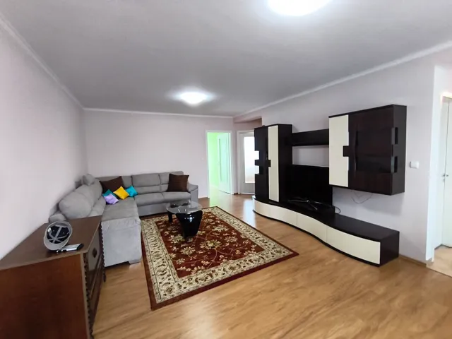 Eladó lakás Gyöngyös, Dél-Kálváriapart 88 nm