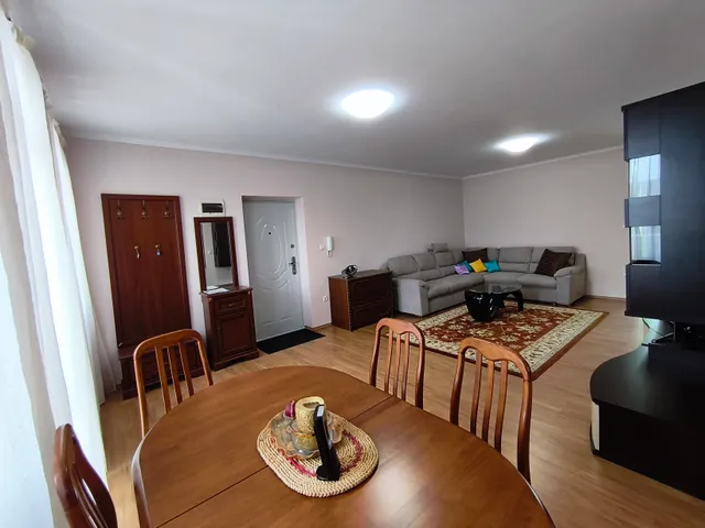 Eladó lakás Gyöngyös, Dél-Kálváriapart 88 nm