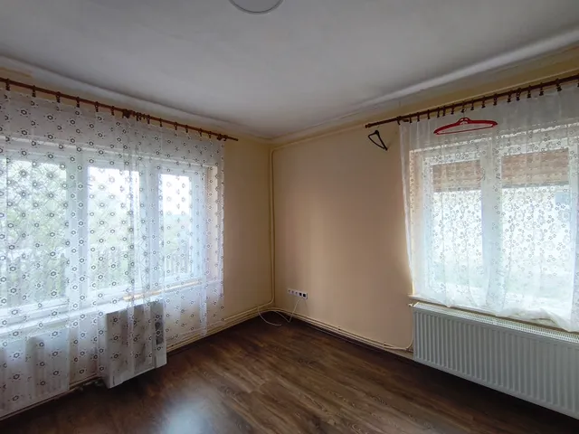 Eladó ház Nagyfüged 65 nm