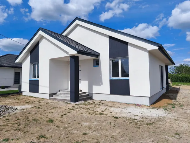 Eladó ház Atkár, Mátra u. 116 nm