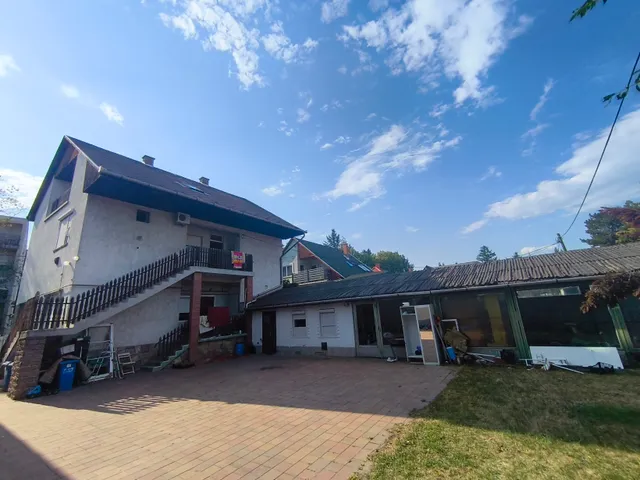 Eladó ház Gyöngyös, Dél-Kálváriapart, Csalogány u. 280 nm