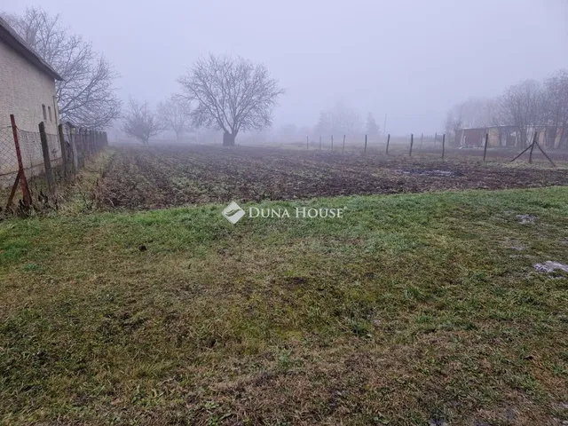 Eladó telek Pánd 1774 nm