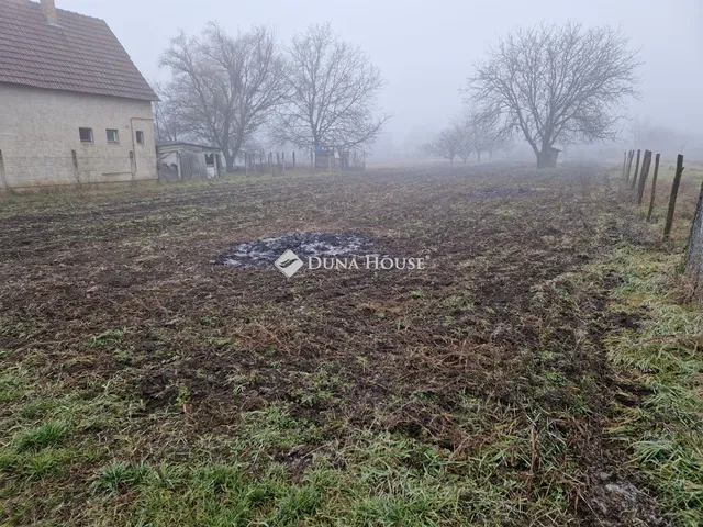 Eladó telek Pánd 1774 nm