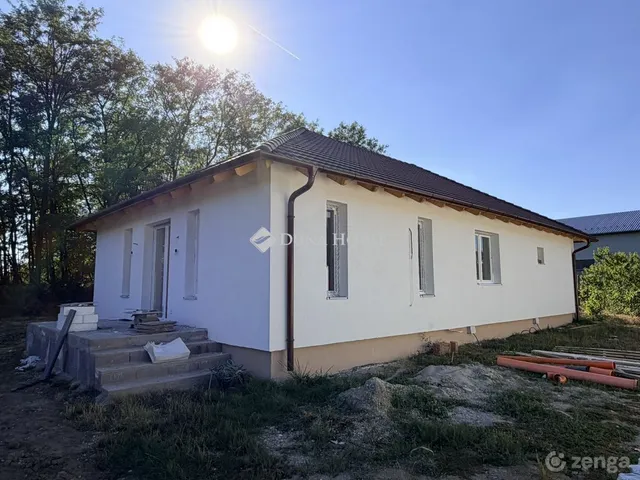 Eladó ház Kóka 102 nm