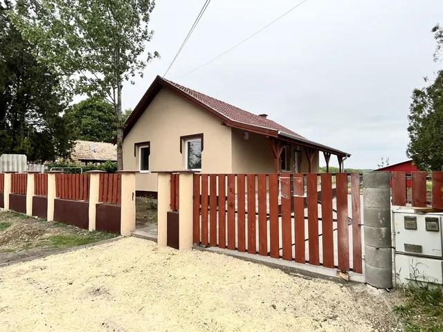 Eladó ház Örkény 92 nm