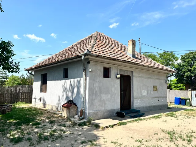 Eladó ház Tápiószentmárton 50 nm