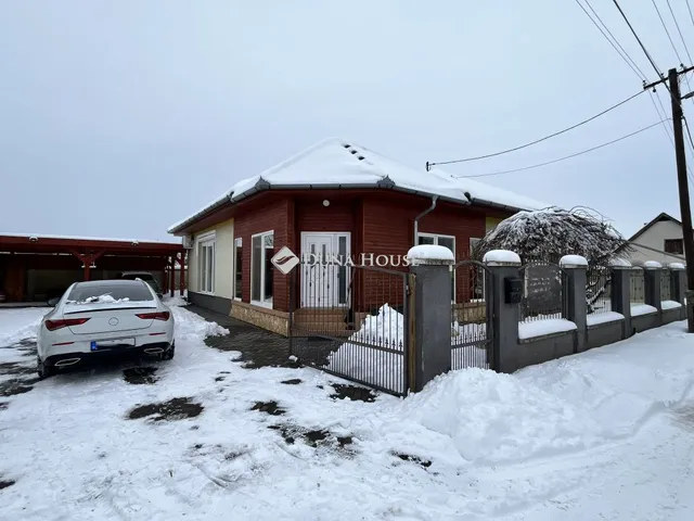 Eladó ház Abony 203 nm