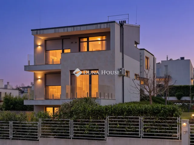 Eladó lakás Budapest XI. kerület 144 nm