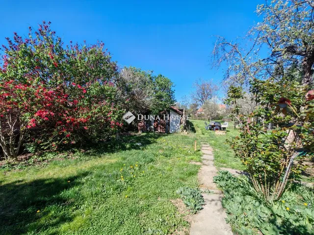 Eladó ház Úri 111 nm