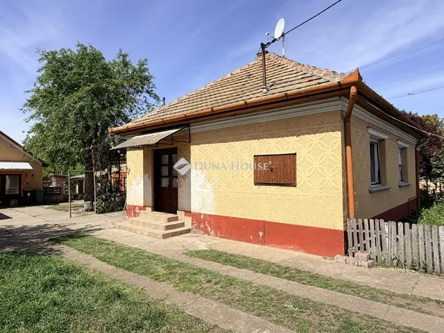 Eladó ház Abony 72 nm