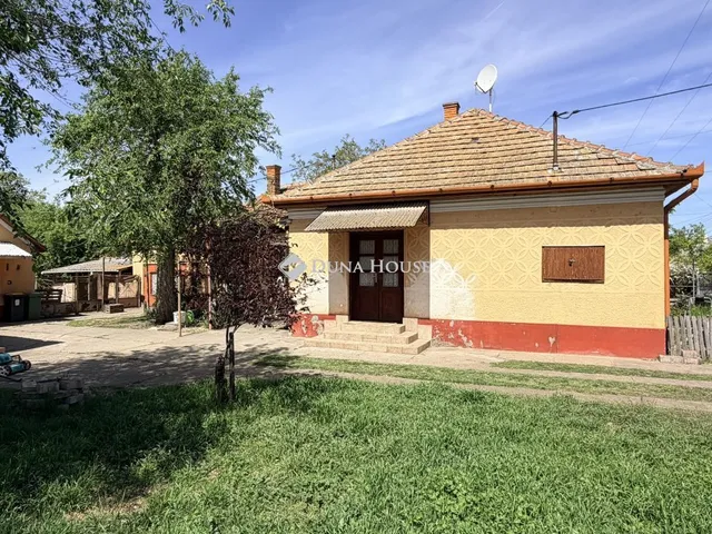 Eladó ház Abony 72 nm