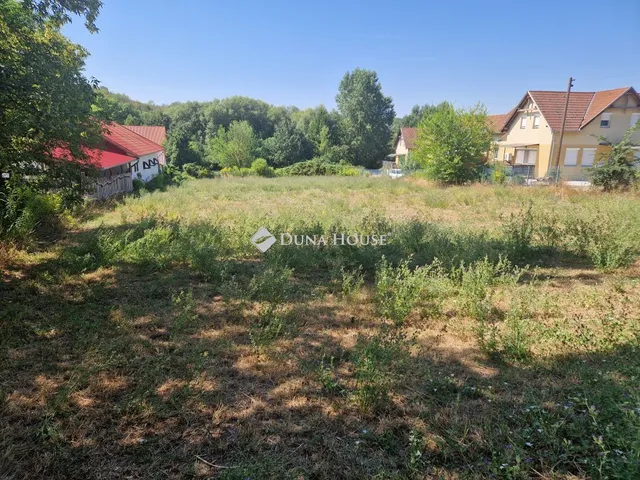Eladó telek Gomba 3341 nm