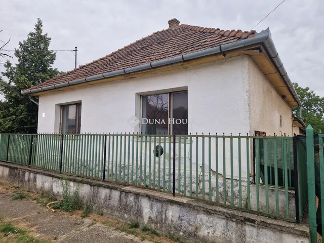 Eladó ház Tápióság 73 nm