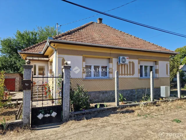 Eladó ház Tápiószecső 89 nm