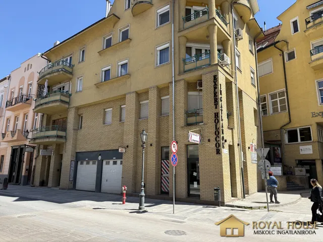 Eladó garázs Miskolc, Belváros 17 nm