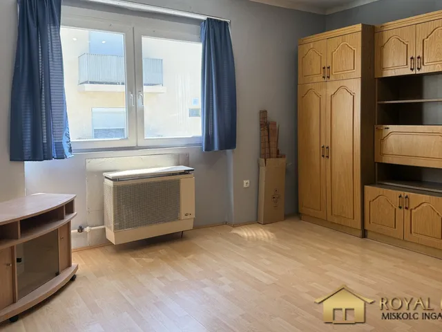 Kiadó lakás Miskolc, Győri kapu 50 nm