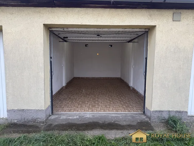 Eladó garázs Miskolc, Szentpéteri kapu, Gömöri tér 18 nm