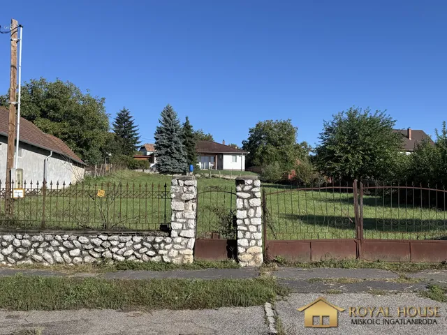 Eladó telek Miskolc, Görömböly 1374 nm