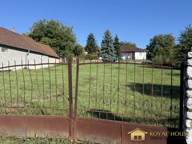 Eladó telek Miskolc, Görömböly 1374 nm