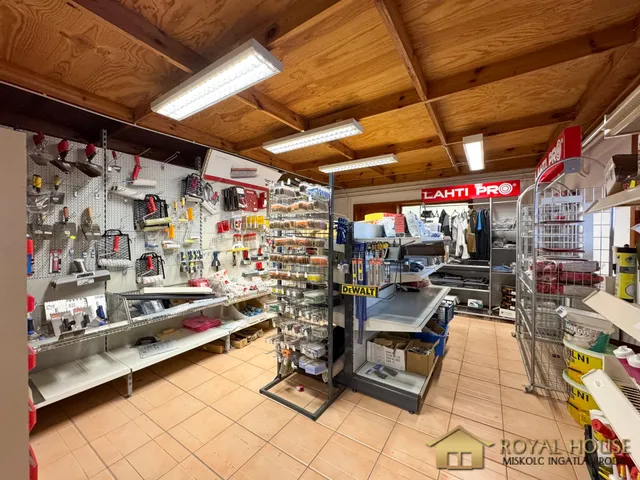 Eladó kereskedelmi és ipari ingatlan Miskolc, Repülőtéri út 873 nm