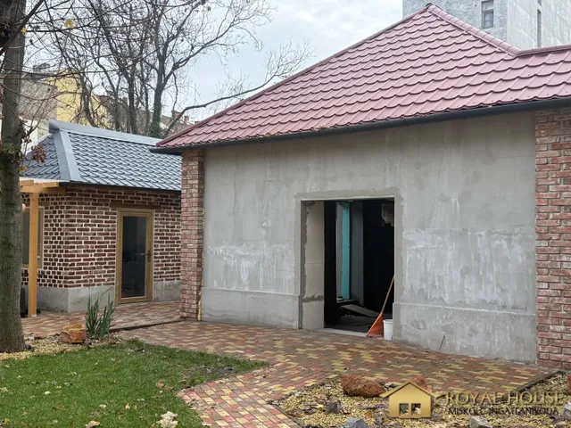 Eladó lakás Miskolc, Belváros, Déryné utca 233 nm