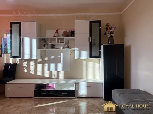 Eladó lakás Miskolc, Avas, Hajós Alfréd utca 28 nm