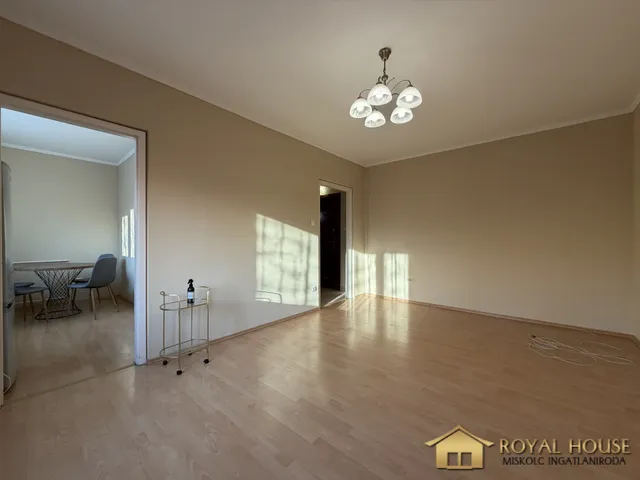 Kiadó lakás Miskolc, Győri kapu 35 nm